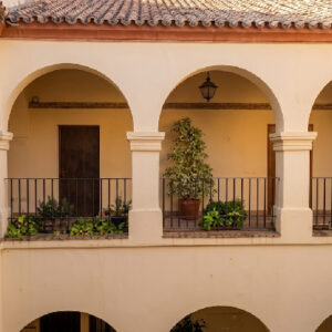 Locales en Pueblo Nuevo de Guadiaro. Cádiz.