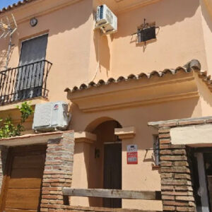 Casa en La Línea, zona Santa Margarita. SE VENDE.